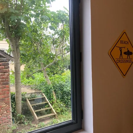 Grande Dans Maison Individuelle Avec Jardin *